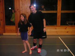 Die kleinste und die grösste Minivolleyballspielerin (Nicole Scandella, Tania Pua)