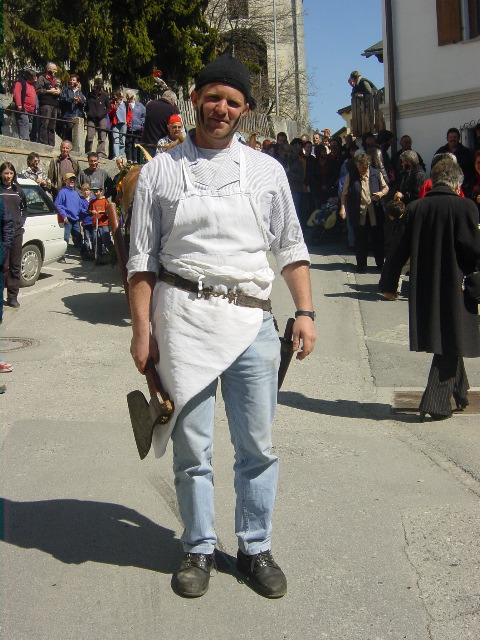 Il mezcher füt plü brav